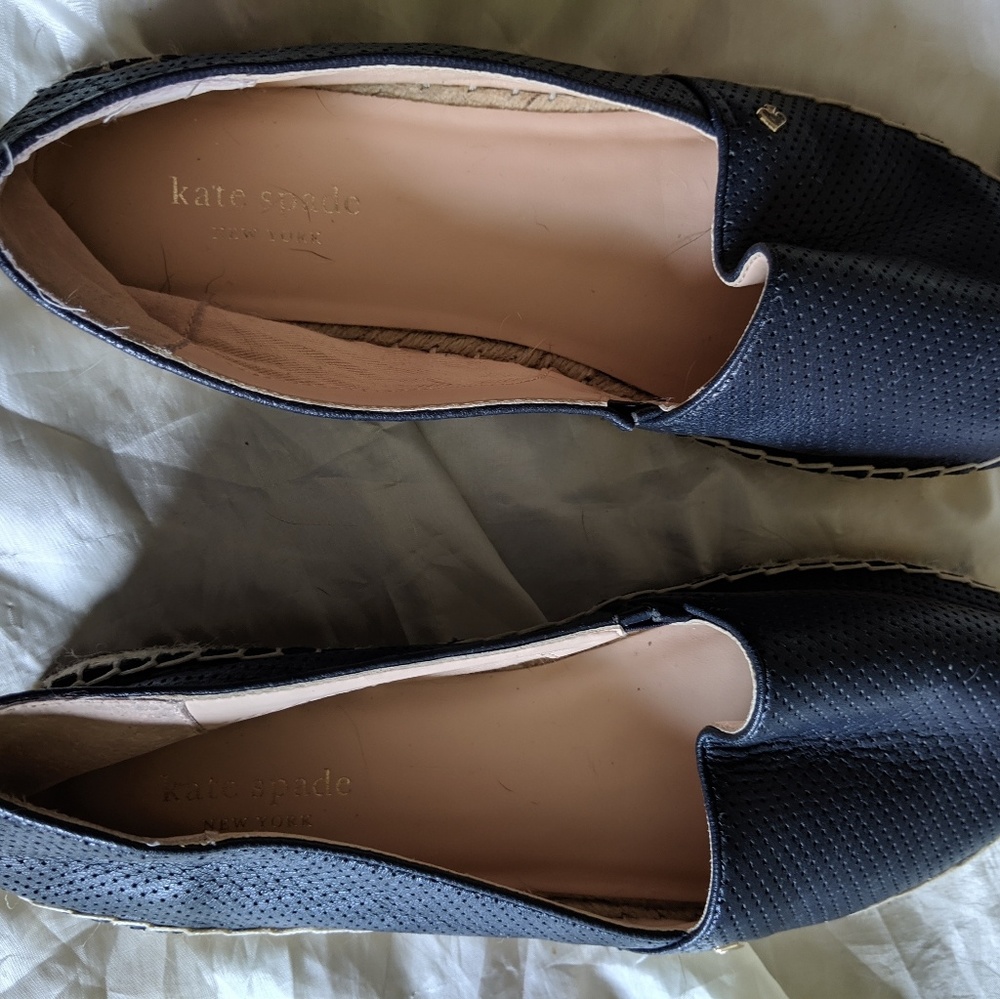 Shoes - Picture 4 of 8
